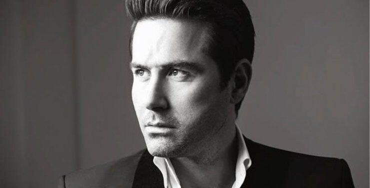 Ο Αλέξανδρος Χριστόπουλος στα decks του Cafe Mercedes