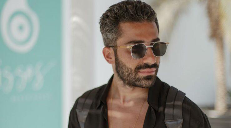 Ο Χρίστος Αρτεμίου απολαμβάνει το καλοκαίρι του στο νέο hot-spot Nissos Beach House!