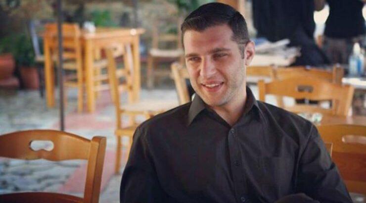 Χρήστος Τουμάζου: Είδαμε τον κούκλο ηθοποιό σε παιδική ηλικία και μείναμε άφωνοι με την ομοιότητά του με τη σημερινή του εικόνα!