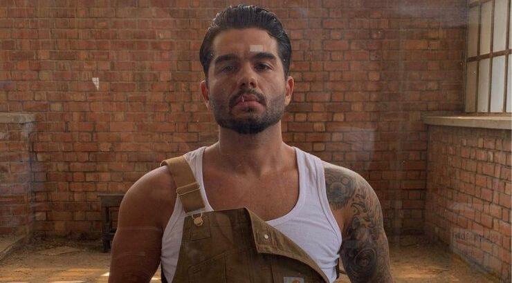 Χρήστος Μάστορας: Μας έδειξε πρώτη φορά την κούκλα αδερφή του