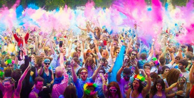 Η Λάρνακα αποκτά χρώμα [Larnaca Colour War]