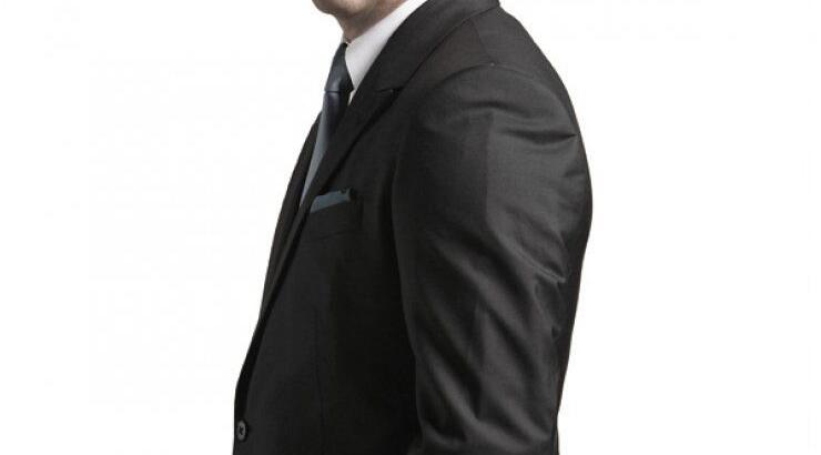 Σπάνιο βίντεο: Ο Τσουρούλλης πριν 20 χρόνια, κάνει σούζες με ποδήλατο στο στούντιο!