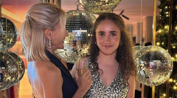 Έμιλυ Γιολίτη: Matchy matchy εμφάνιση με την κόρη της Ιόλη