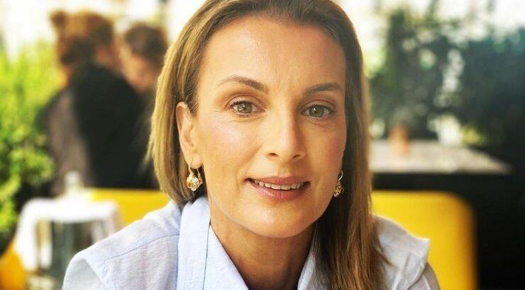 Γιώτα Παπαδοπούλου: Κάνει surfing και "δαμάζει" τα κύματα [βίντεο]