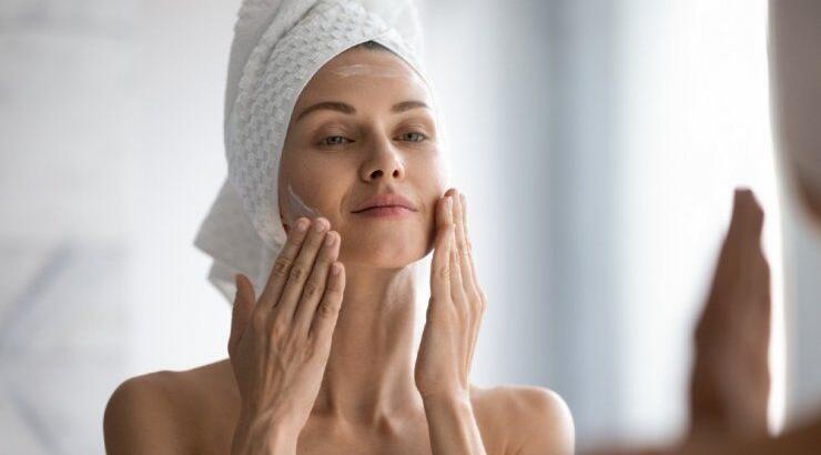 5+1 προϊόντα προσώπου για να εντάξεις στη ρουτίνα ομορφιάς σου