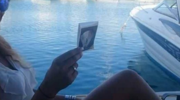 Εστεμμένη Κύπρια είναι έγκυος και το αποκάλυψε δείχνοντάς μας το υπερηχογράφημα!