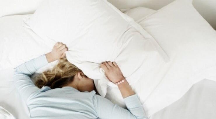 Η στέρηση ύπνου είναι ίδια με τη μέθη!