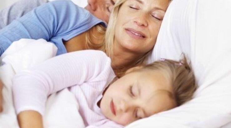 Τελικά πόσο ύπνο χρειαζόμαστε;