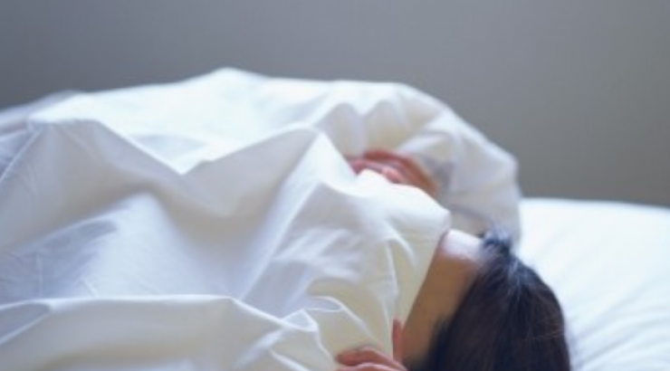 Αυτός είναι ο λόγος που ξυπνάτε στο μέσο της νύχτας χωρίς λόγο!