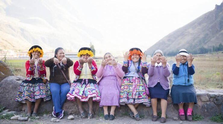 Μια εκπληκτική συλλογή από βερνίκια με αγάπη από το Περού!