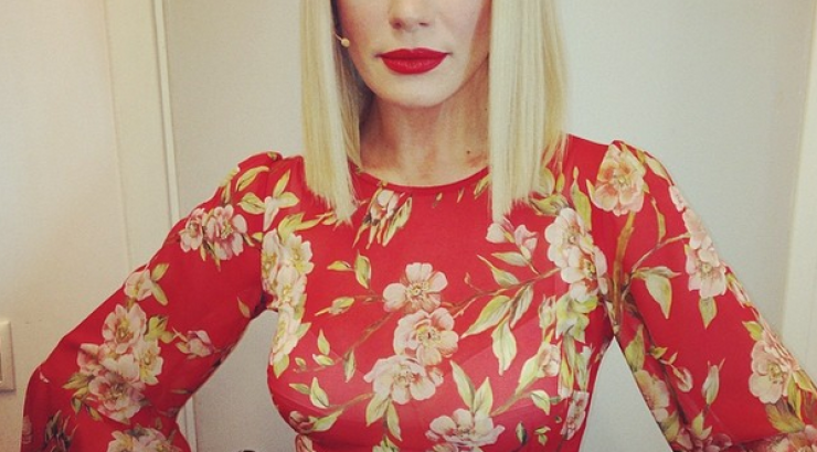 Δείτε την Ζέτα Μακρυπούλια με τα δυο της αδέρφια!