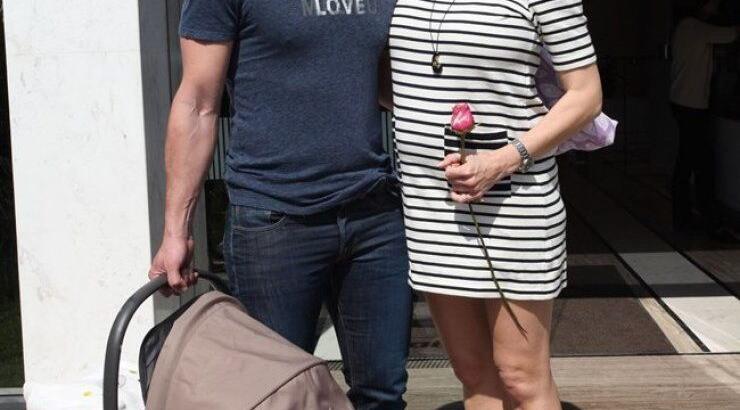 Ζέτα Δούκα: Δείτε τις πρώτες φωτογραφίες από την έξοδό της από το μαιευτήριο!