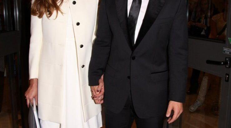 Ρουβάς Ζυγούλη: Τα παθιασμένα  φιλιά στη μέση του δρόμου