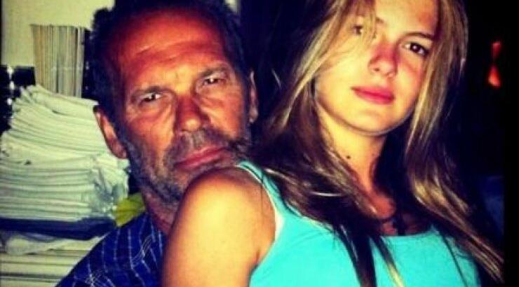 Η φωτογραφία και το μήνυμα της κόρη του Πέτρου Κωστόπουλου και της Τζένης Μπαλατσινού που τους έκανε να βουρκώσουν στον "αέρα"