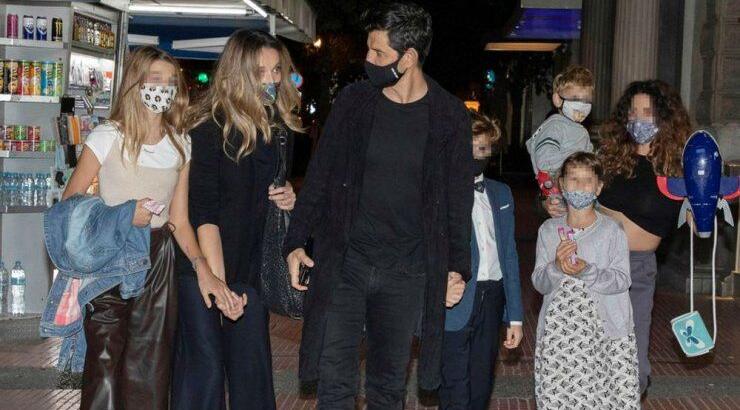 Η οικογένεια Ρουβά στο κέντρο της Αθήνας πιο λαμπερή από ποτέ! [εικόνες]