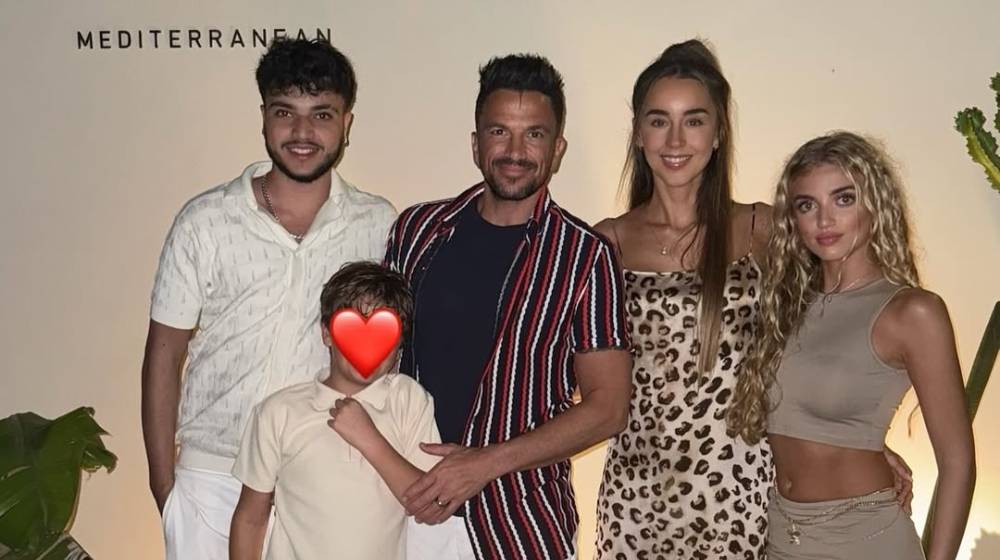 Peter Andre: Φθινοπωρινές διακοπές στην Κύπρο με την οικογένειά του [εικόνες]
