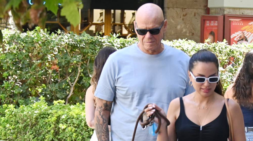 Ελπίδα – Τζώνη: Κάνουν βόλτα και μας εύχονται καλό μήνα [βίντεο]