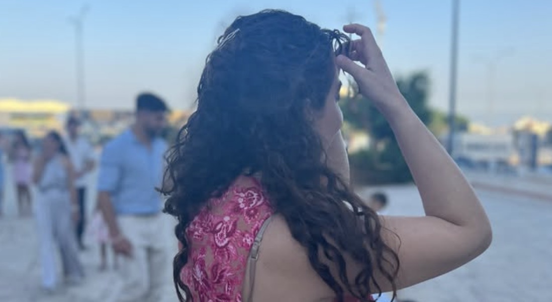 Σοκαρισμένη η Κύπρια ηθοποιός: Bγήκε είδηση πως βρέθηκε νεκρή σε χωράφι [εικόνες]