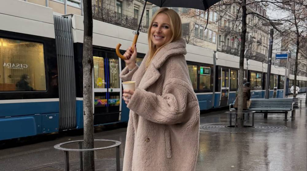 Χριστιάνα Αριστοτέλους: Οι cozy βόλτες της στη Ζυρίχη [εικόνες]