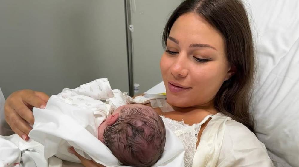 Σιμώνη Χριστοδούλου: «Μετά τον τοκετό προέκυψε ένα θέμα υγείας. Υπήρχε κίνδυνος για τη ζωή μου»