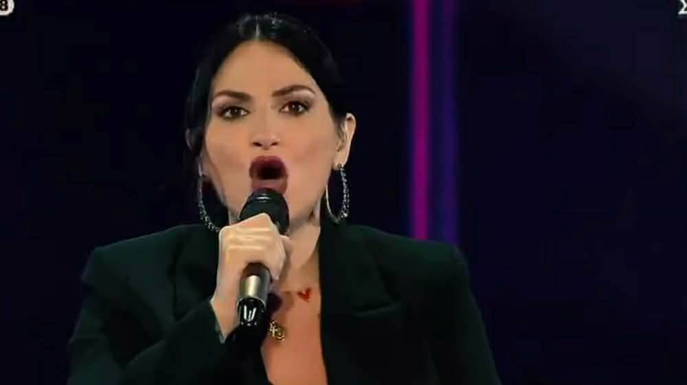 Αυγή Χατζηπαύλου: Μια από τους τέσσερις Κύπριους που πέρασε στα lives του The Voice [βίντεο]