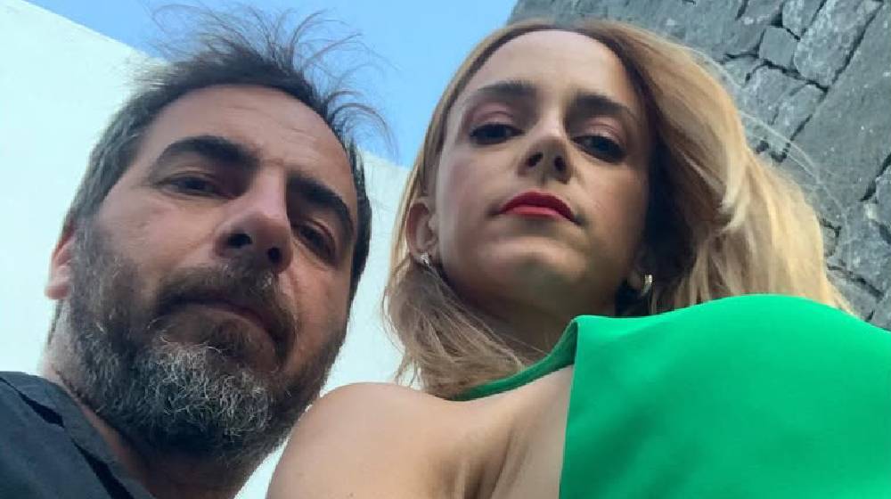 Λώρης Λοϊζίδης: Η γιορτινή «απόδραση» στην Πάφο με τη σύζυγο και της κόρες του [εικόνες]