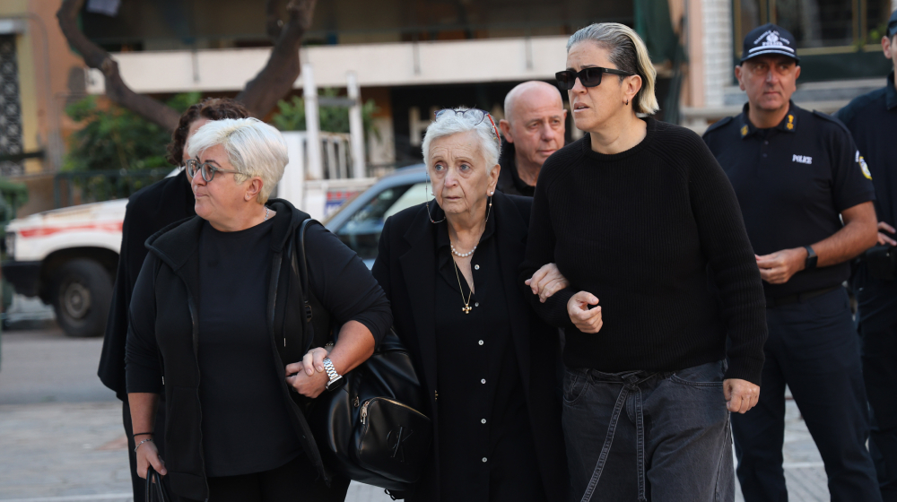 Σε κλίμα συγκίνησης τελέστηκε το 40ημερο μνημόσυνο του Γιώργου Μαζωνάκη [εικόνες]