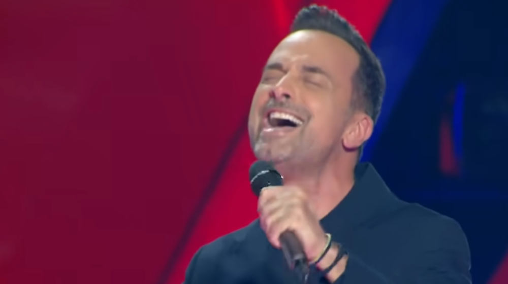 The Voice: Ο Λιανός ανέβηκε στη σκηνή, τραγούδησε και εντυπωσίασε τους coaches [βίντεο]