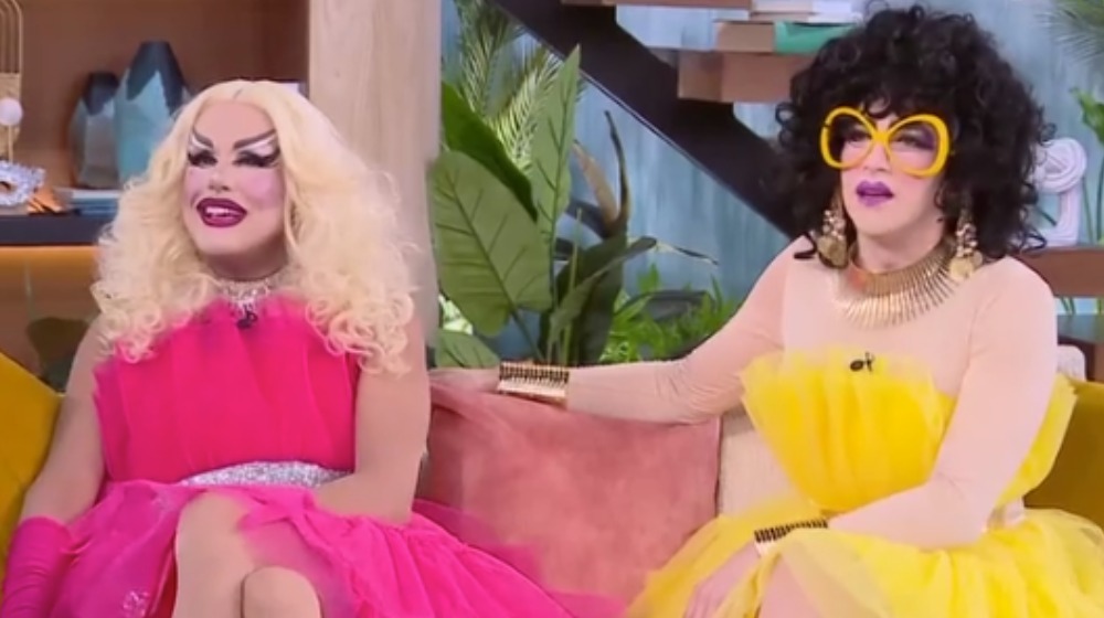 Rainbow Mermaids: «Είμαστε σε σχέση από τα 18 και παντρευτήκαμε πριν από έναν χρόνο»