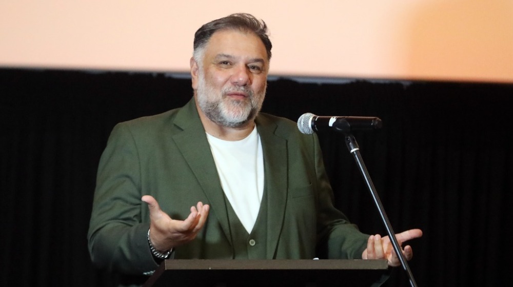 Γρηγόρης Αρναούτογλου: Έξαλλος σε δηλώσεις στις τηλεοπτικές κάμερες - «Τόση αλητεία; Δεν ντρέπεστε;» [βίντεο]