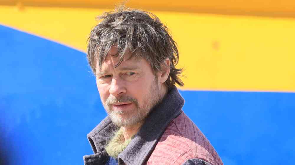 Brad Pitt: Εμφανίστηκε στο λιμάνι της Ύδρας για γύρισμα και έγινε χαμός [εικόνες]