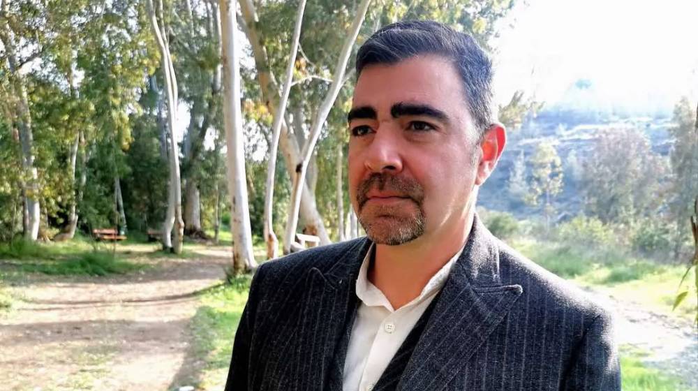 Σίμος Τσιάκκας: «Τον καιρό του "Βουράτε Γειτόνοι" δούλευα τα βράδια σε μπαρ» [βίντεο]