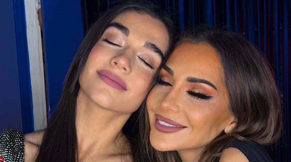 Δέσποινα Βανδή - Μελίνα Νικολαΐδη: Μαμά και κόρη τραγούδησαν μαζί τη νέα της επιτυχία [βίντεο]