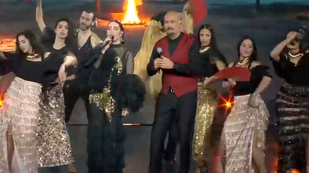 J2US: Ο Δημήτρης Σκουλός ξέχασε τα λόγια σε τραγούδι της Άννας Βίσση [βίντεο[