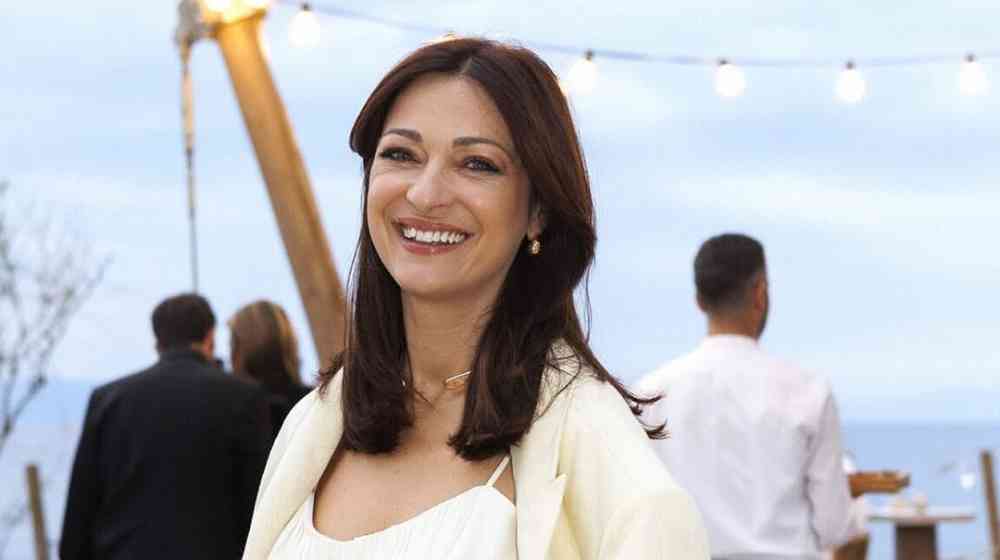 Το απόλυτο spring jacket που επέλεξε η Έμιλυ Κολιανδρή