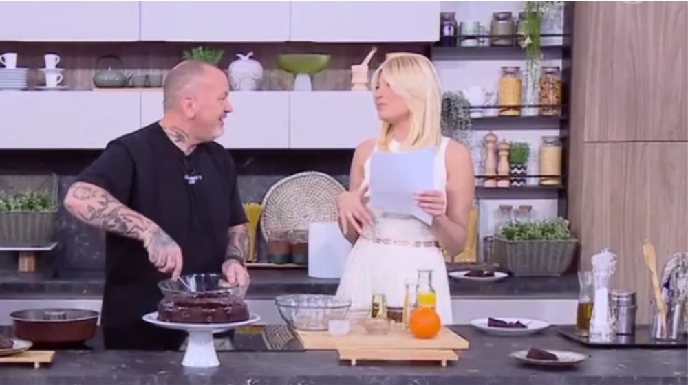 Σκαρμούτσος σε Σκορδά: «Αν δεις ότι δεν χορταίνεις σταμάτα, έχεις και γάμο» [βίντεο]