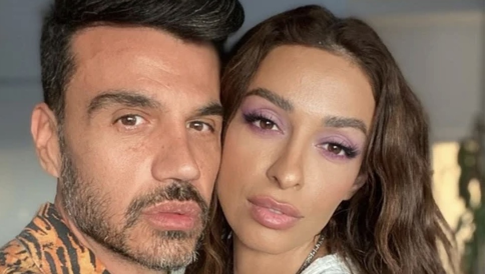 Τουτουντζής: Το απειλητικό μήνυμα που έλαβε και πήγε με την Φουρέιρα στη αστυνομία