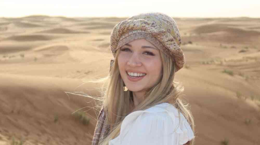 Στυλιάνα Αβερκίου: «Πολλοί μου λέτε ότι έχω μέσο. Είμαι στο Dubai ακόμα» [βίντεο]