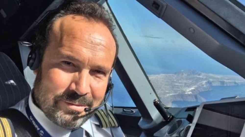 Κώστας Μακεδόνας: «Είμαι πιλότος στις κυπριακές αερογραμμές. Εκεί λέω το πραγματικό μου όνομα» [βίντεο]