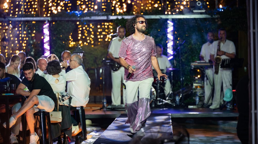 THE FLASHBACK LIVE SHOW: Το απόλυτο retro πάρτι του καλοκαιριού μόλις ξεκίνησε στο Garden Day & Night