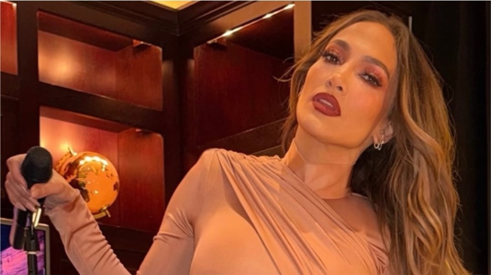 Jennifer Lopez: Η συνάντηση με Eλληνίδα σχεδιάστρια και ο χαμός με τους paparazzi [βίντεο]