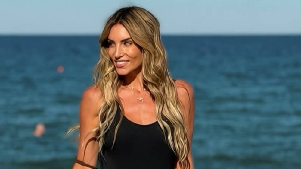 Το beach beauty look της Αθηνάς Οικονομάκου που θα αντιγράψεις φέτος