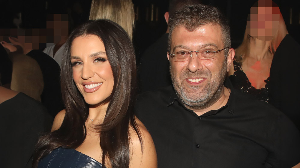 Ιουλίας Καλλιμάνη: Η συγκίνηση της στο γάμο και η μεγάλη ανατροπή όταν πέταξε την ανθοδέσμη
