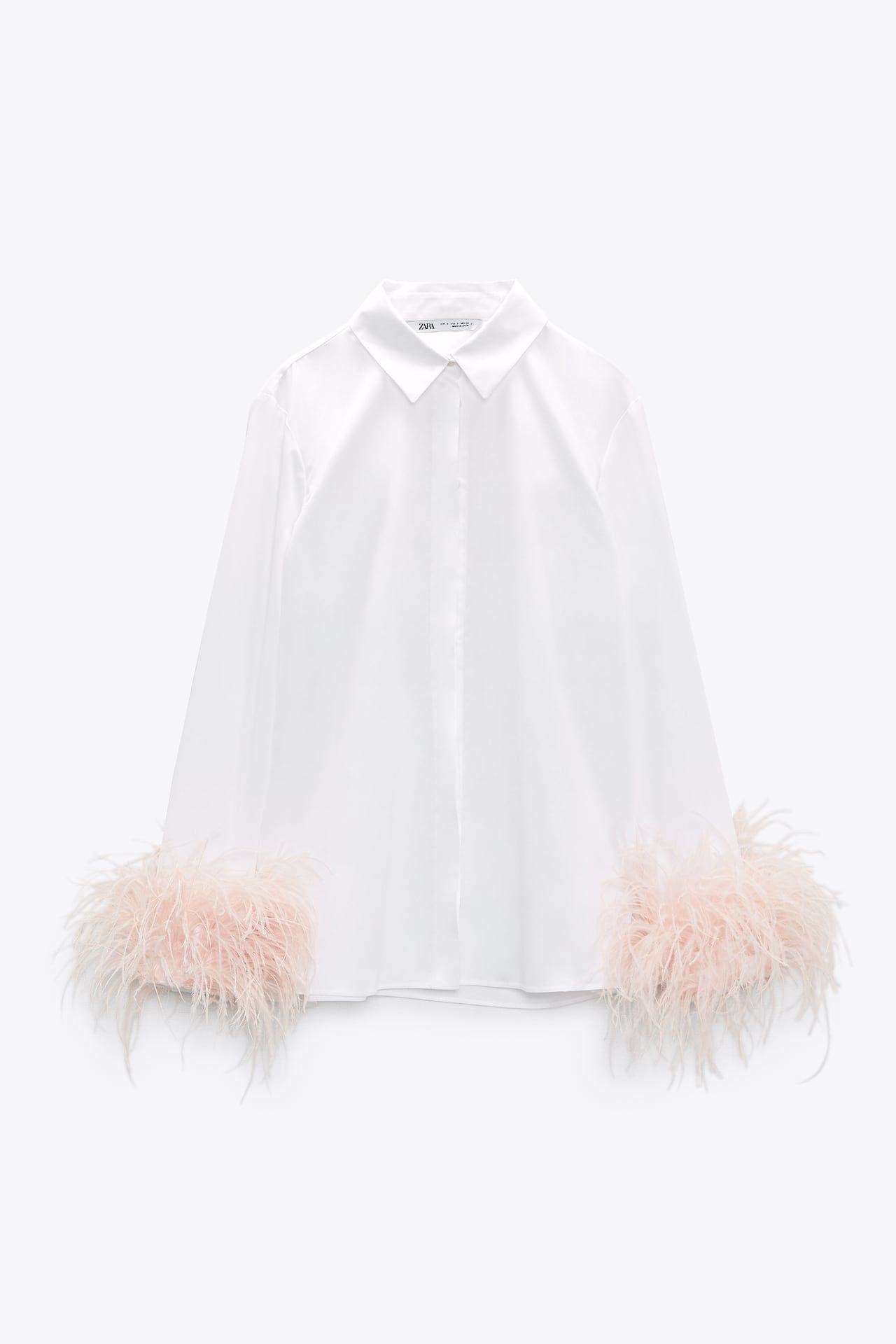 Ζέτα Μακρυπούλια: Βρήκαμε το λευκό πουκάμισο με φτερά που φόρεσε από το  Zara | Ι LOVE STYLE