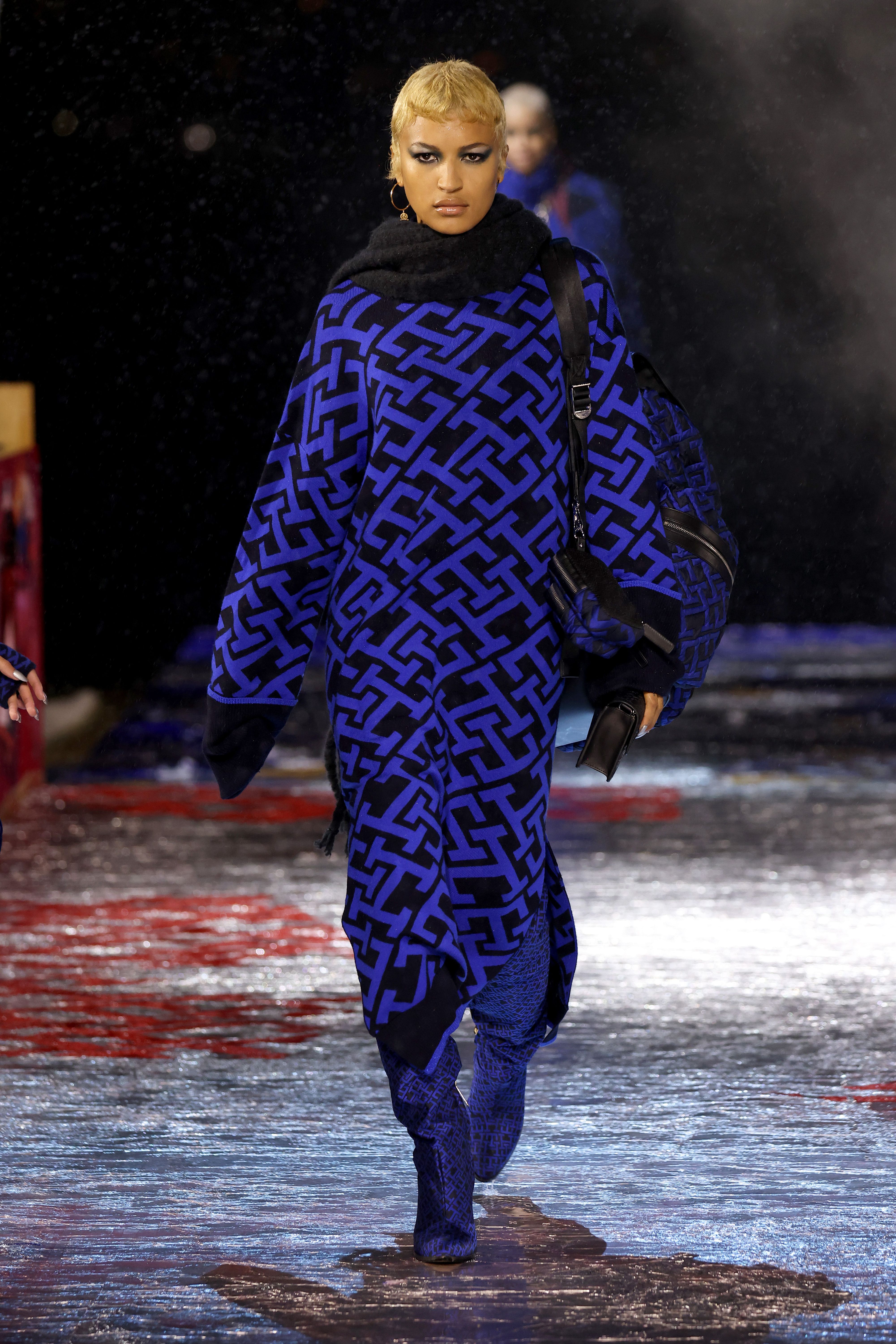 Ο Tommy Hilfiger επέστρεψε στην εβδομάδα μόδας της Νέας Υόρκης με το  multiverse show Tommy Factory | Ι LOVE STYLE