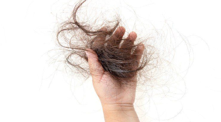 Τρόποι διαχείρισης της απώλειας μαλλιών για γυναίκες που βιώνουν τον καρκίνο  | Ι LOVE STYLE