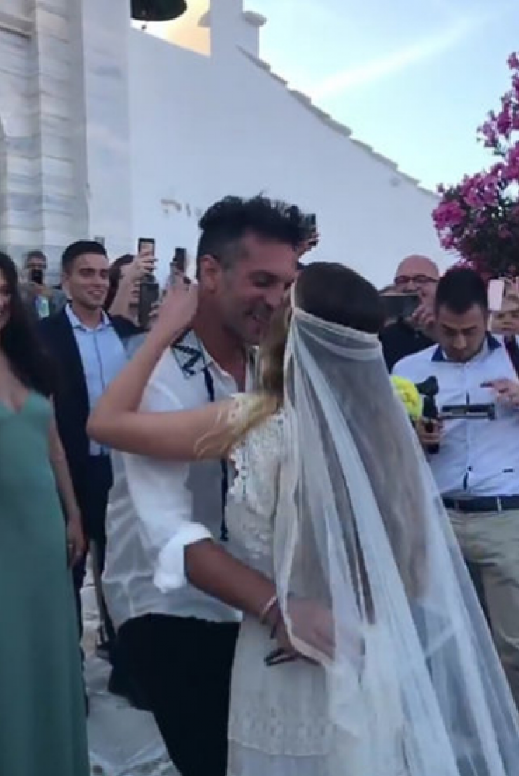 Γιώργος Χρανιώτης – Γεωργία Αβασκαντήρα: Το φωτογραφικό άλμπουμ του  υπέροχου γάμου τους στην Τήνο! [εικόνες & βίντεο] | Ι LOVE STYLE