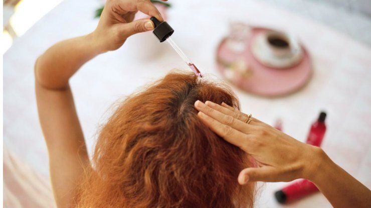 Ελαιόλαδο στα μαλλιά: Πώς θα το χρησιμοποιήσεις σωστά για υπέροχη φυσική  ενυδάτωση | Ι LOVE STYLE
