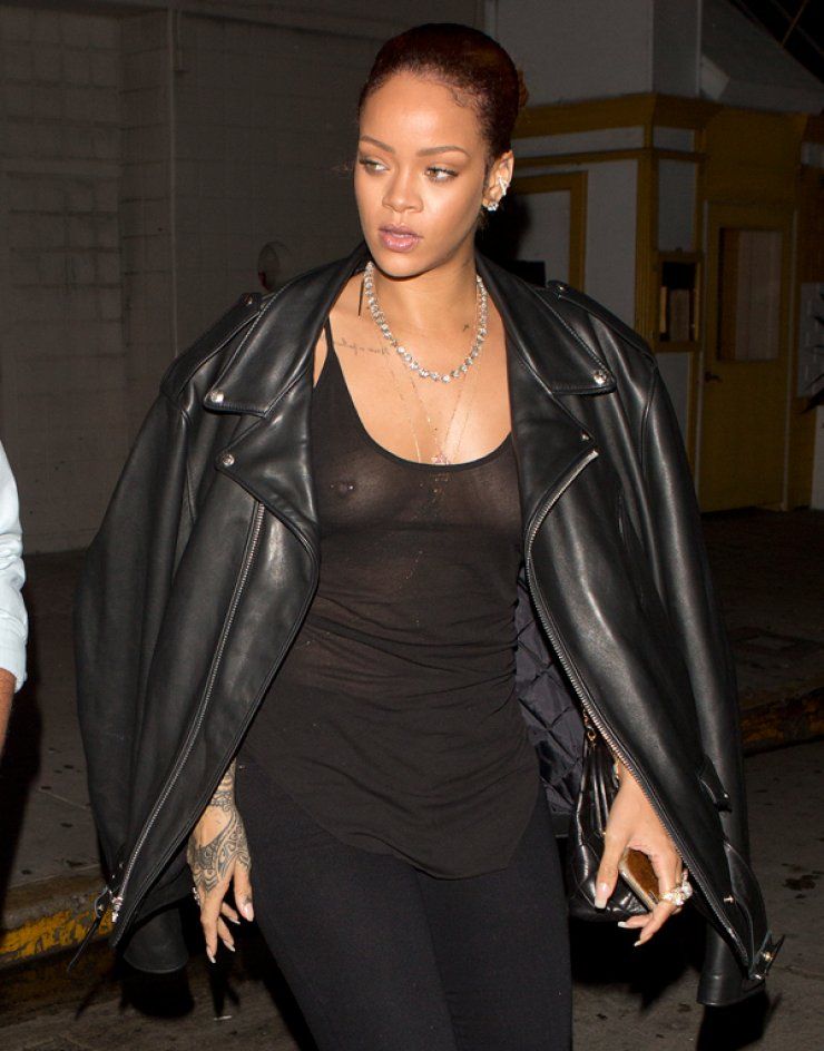 Rihanna: Χωρίς σουτιέν για δείπνο με τον αδερφό της [εικόνες] | Ι LOVE STYLE