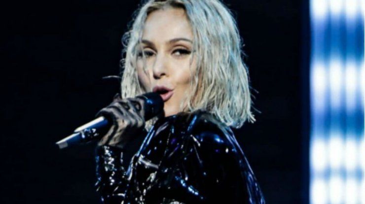 Τάμτα: Έβγαλε την περούκα της μπροστά σε fans της Eurovision | Ι LOVE STYLE